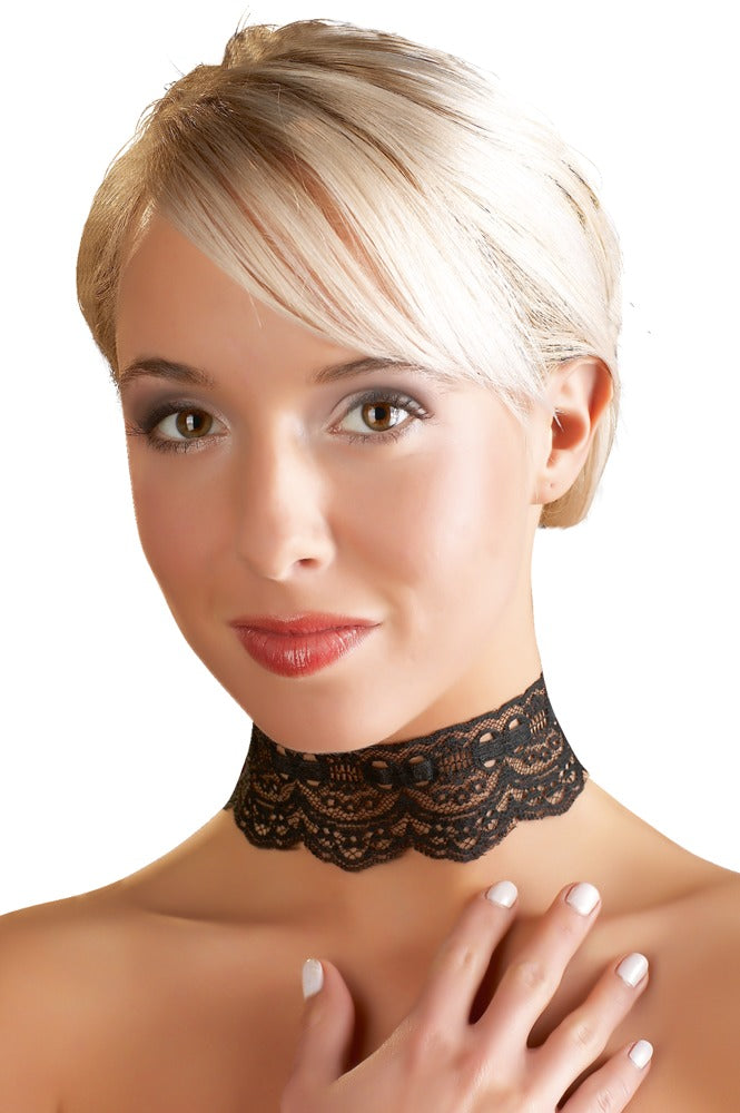 Collier dentelle